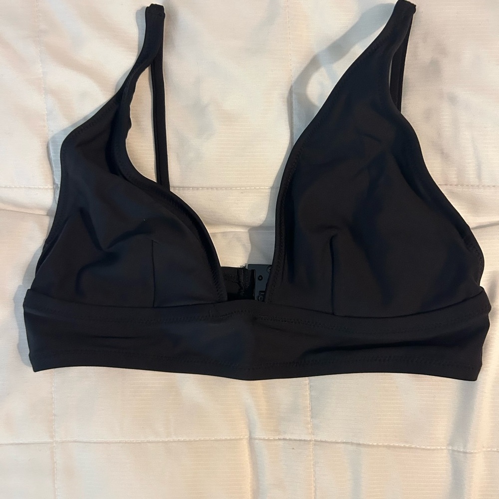 Black JCrew bikini top with removable padding